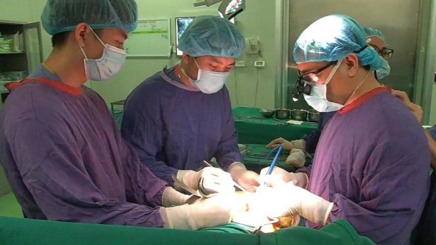 Successful heart transplant on youngest patient in Vietnam